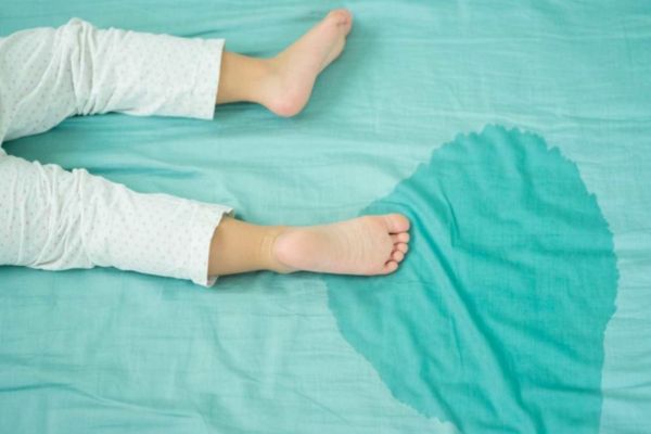 Cách Xử Lý Nước Tiểu Trên Nệm