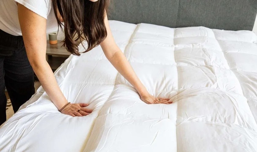 Hướng dẫn cách vệ sinh topper nệm chi tiết