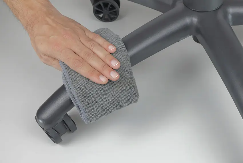 Vệ Sinh Ghế Gaming VESINH2S